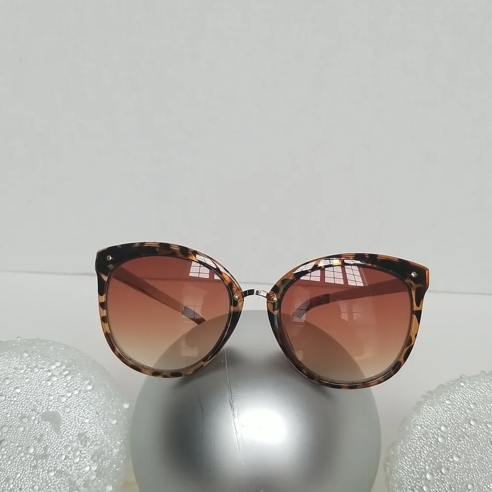 Steve Madden Tortoise Sunglasses